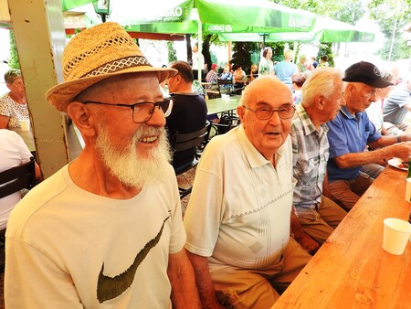 Na pikniku upokojencev pod Jenkovo lipo dvesto šestdeset članov_3
